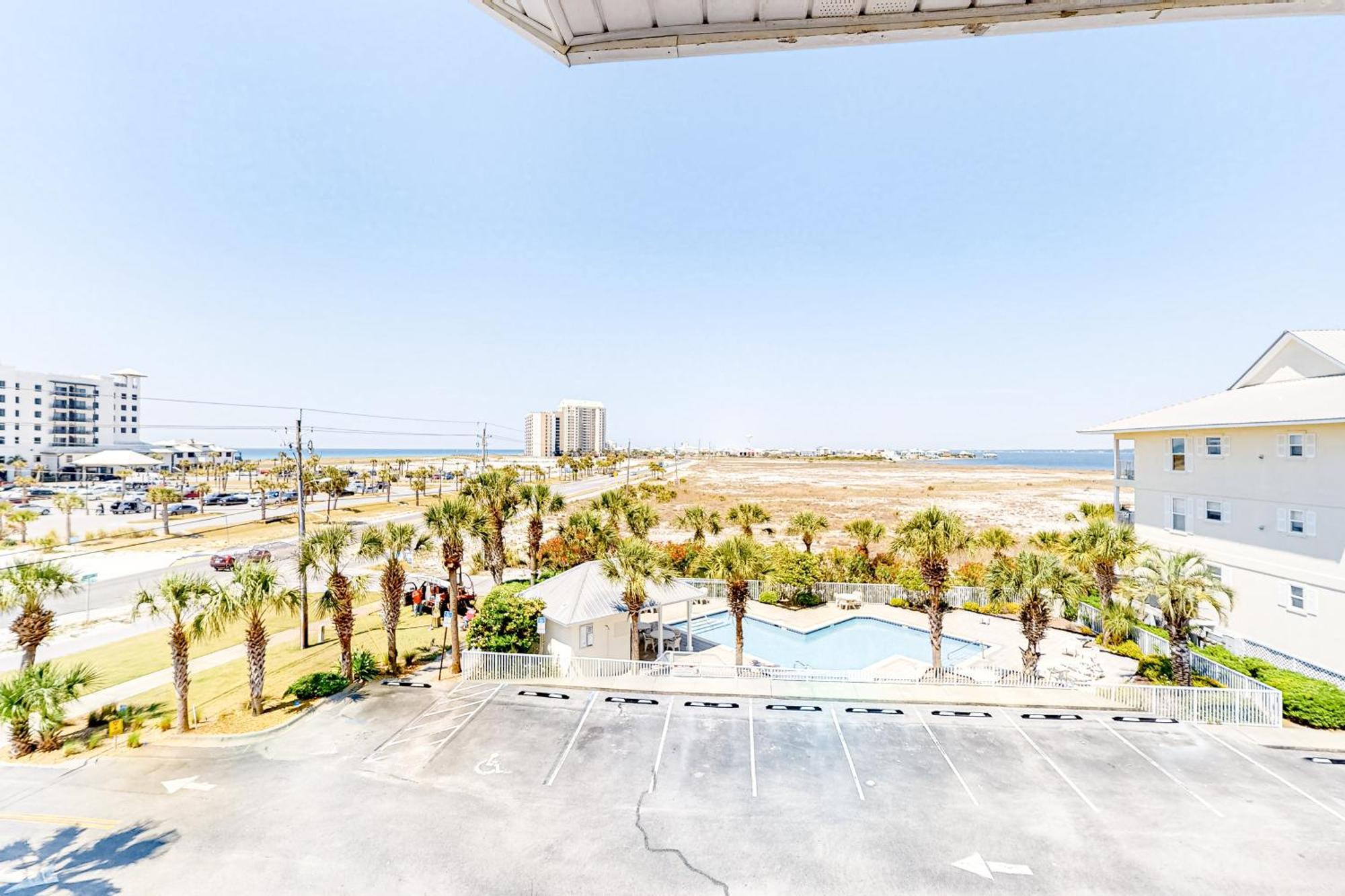 Gulf Island Condos II ナバー 部屋 写真