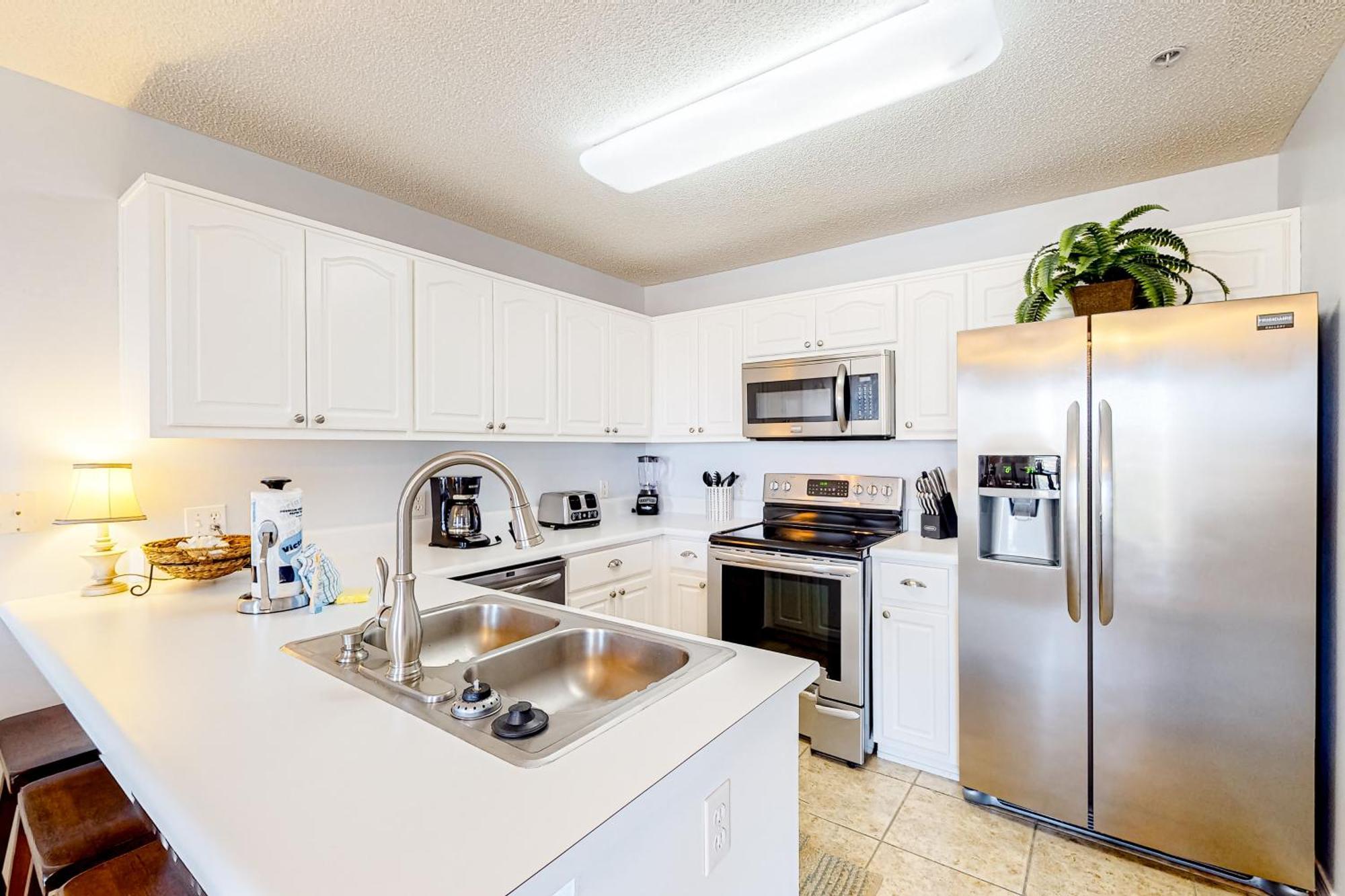 Gulf Island Condos II ナバー 部屋 写真